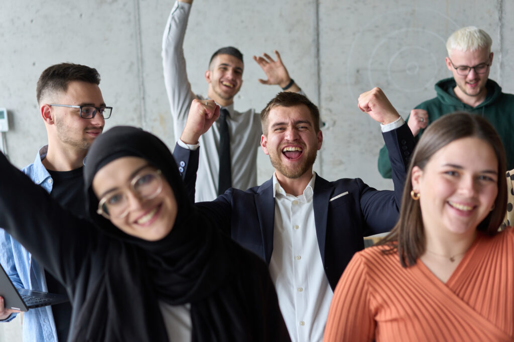 Başarılı Görünüp İçten İçte Tükenmek: Kurumsal Maskeler